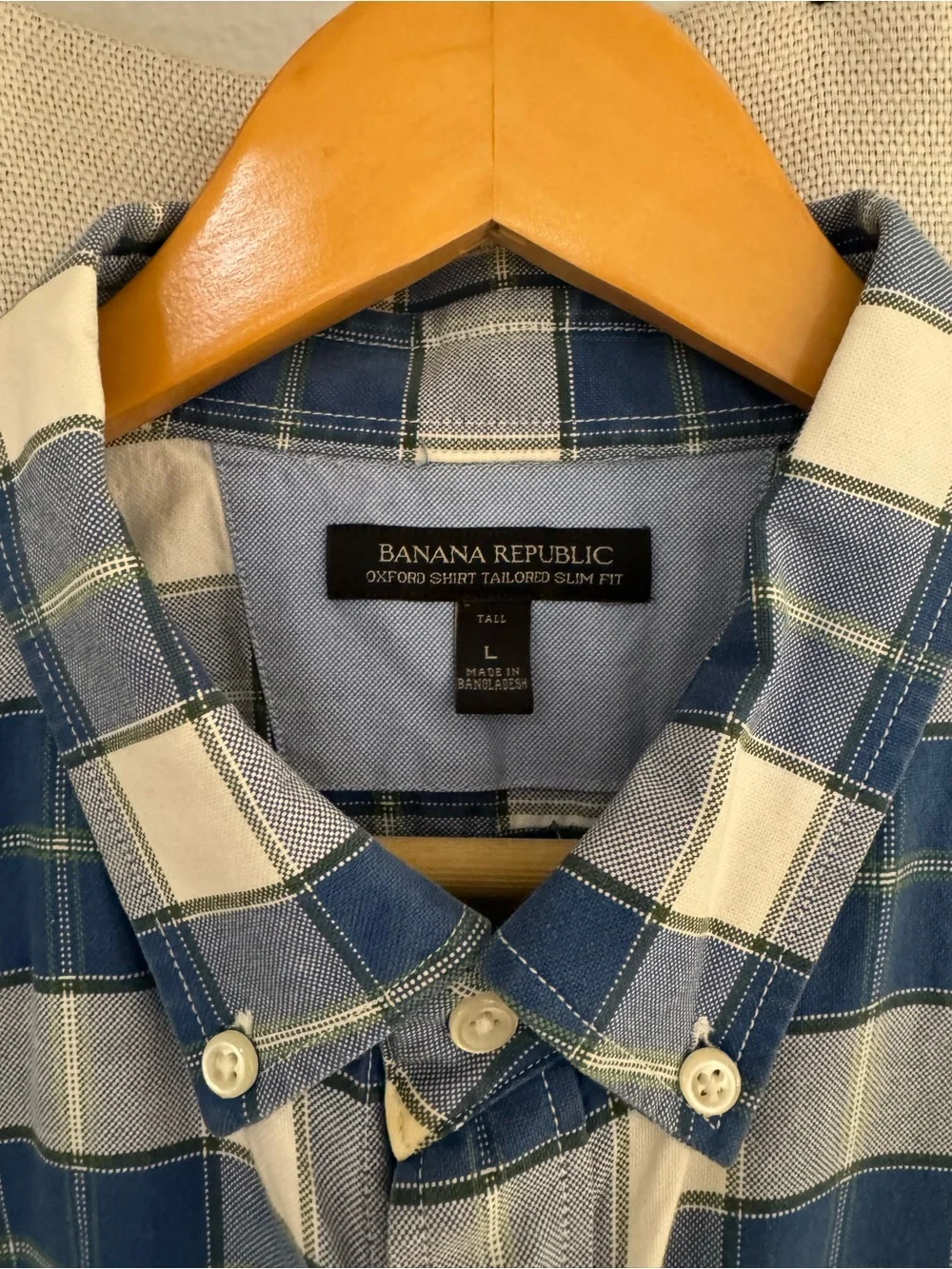 Men’s Banana Republic Blue and White Plaid Oxford Shirt Tailored Slim Fit
